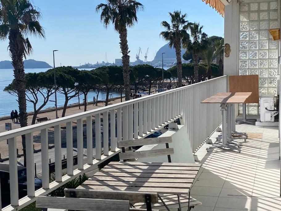 T3 Sur La Plage Vue Feerique Mer,Wifi, Parking Inclus , Clim La Ciotat Extérieur photo