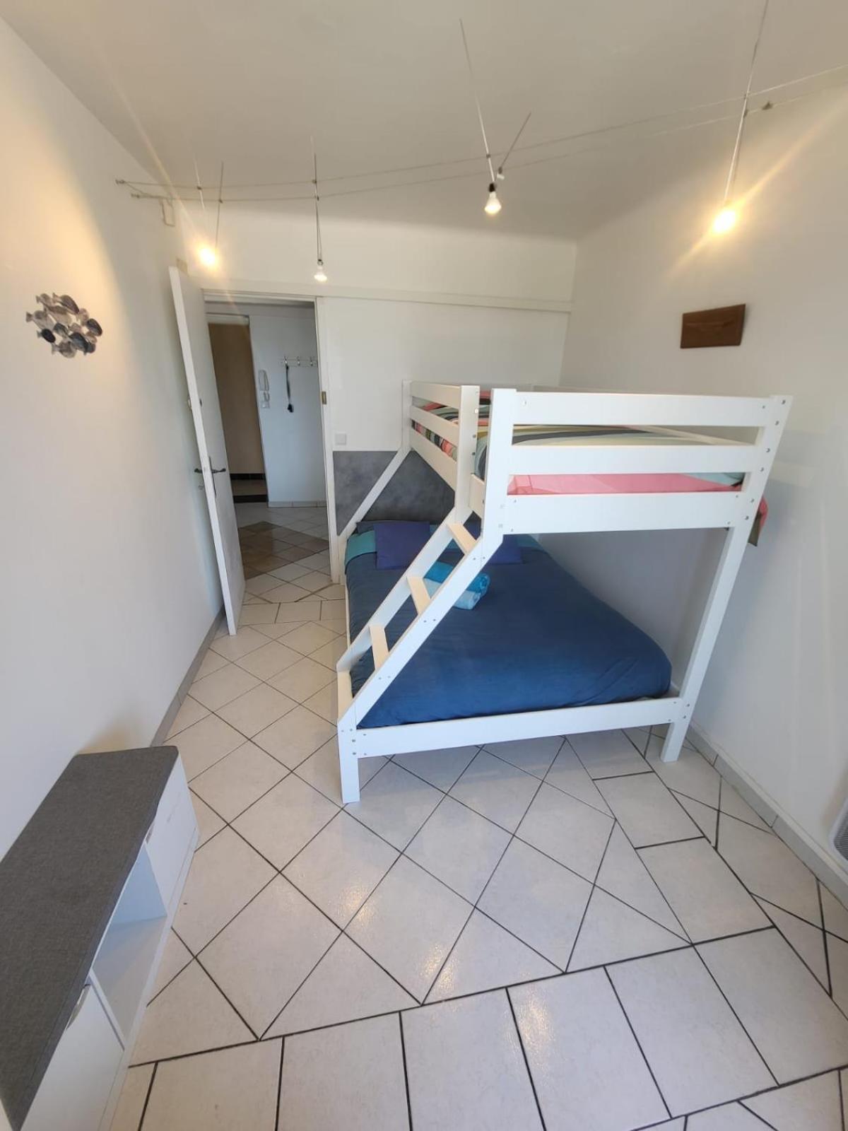 T3 Sur La Plage Vue Feerique Mer,Wifi, Parking Inclus , Clim La Ciotat Extérieur photo