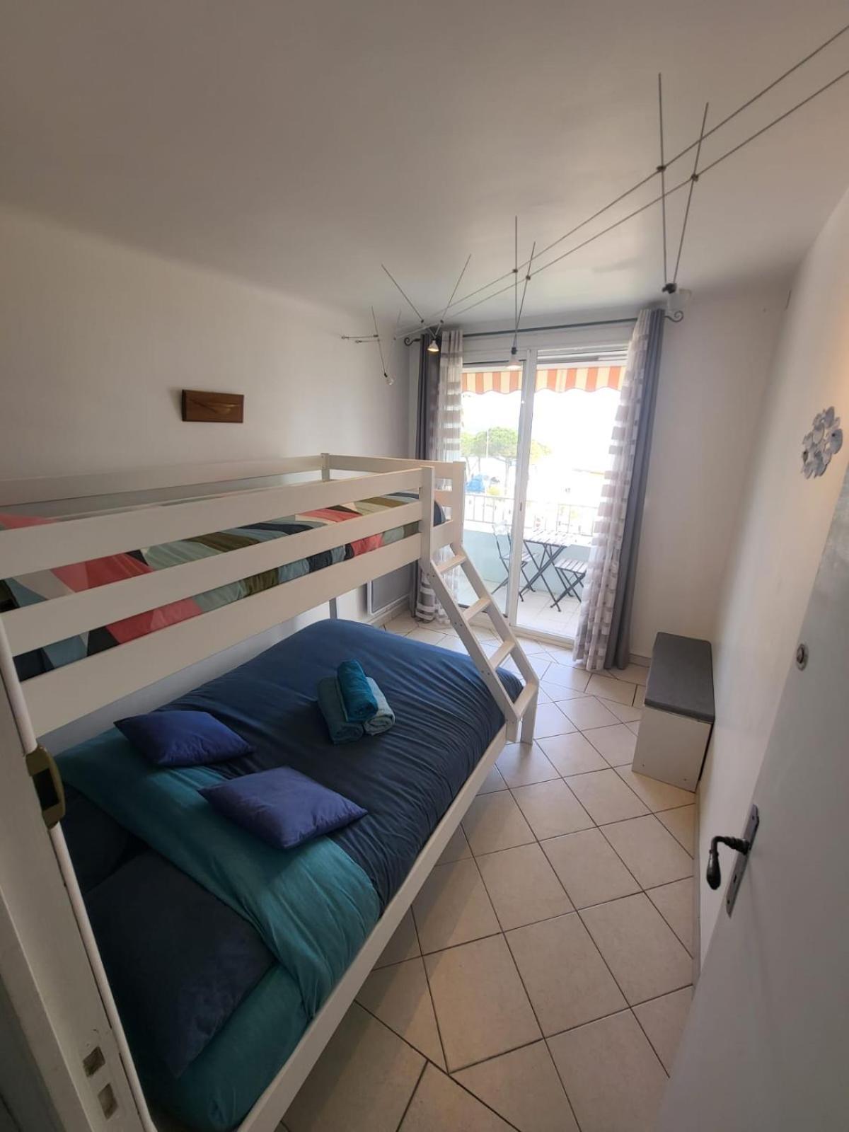 T3 Sur La Plage Vue Feerique Mer,Wifi, Parking Inclus , Clim La Ciotat Extérieur photo